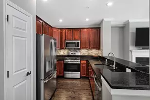 137 Abbie Ct, Guttenberg, NJ 07093 - Photo 2