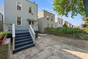 658 Liberty Ave, Jersey City, NJ 07307 - Photo 18