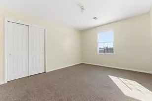 30 Elm Ct, Bayonne, NJ 07002 - Photo 32