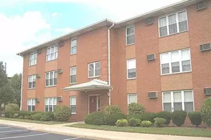 125 Riverview Ct, Secaucus, NJ 07094 - Photo 1