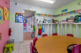 725 17th St, Union City, NJ 07087 - Photo 6