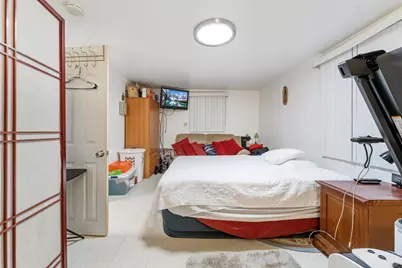 132 72nd St, North Bergen, NJ 07047 - Photo 10