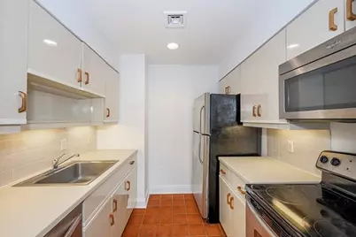 203 Shearwater Ct West #22, Jersey City, NJ 07305 - Photo 8
