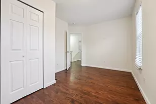 22 Jewett Ave, Jersey City, NJ 07304 - Photo 18