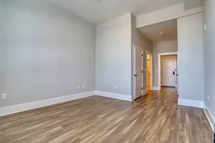 32 Oakland Ave, Jersey City, NJ 07306 - Photo 14