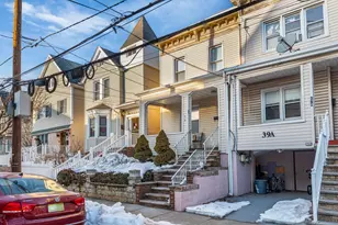 39 Willow St, Bayonne, NJ 07002 - Photo 2
