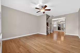 39 Willow St, Bayonne, NJ 07002 - Photo 4