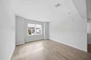 764 New Bridge Rd, Teaneck Township, NJ 07666 - Photo 10