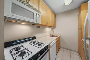 7000 Blvd E, Guttenberg, NJ 07093 - Photo 8
