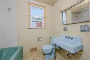 134 W 49th St, Bayonne, NJ 07002 - Photo 18