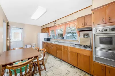 134 West 49th St, Bayonne, NJ 07002 - Photo 8