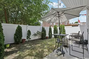 131 Zabriskie St, Jersey City, NJ 07307 - Photo 36