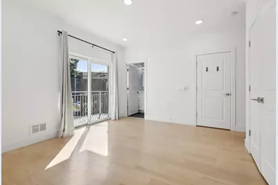 131 Zabriskie St #1, Jersey City, NJ 07307 - Photo 32