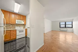 7855 Blvd E, North Bergen, NJ 07047 - Photo 2
