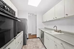 100 Manhattan Ave, Union City, NJ 07087 - Photo 10