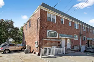 43 Sycamore Rd, Jersey City, NJ 07305 - Photo 14