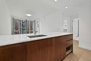 75 Park Ln S, Jersey City, NJ 07310 - Photo 10