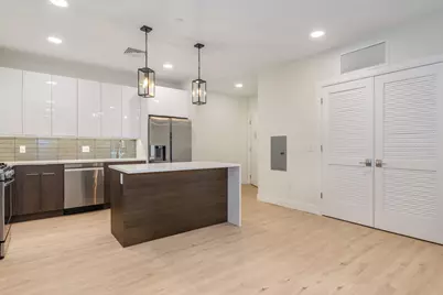 3510 Bergenline Ave #201, Union City, NJ 07087 - Photo 2