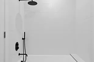 35 Orchard St, Jersey City, NJ 07306 - Photo 14