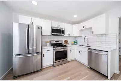 77 Congress St #2, Jersey City, NJ 07307 - Photo 6