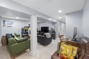 802 Avenue A, Bayonne, NJ 07002 - Photo 14