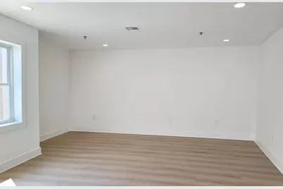 413-415 9th St #204, Union City, NJ 07087 - Photo 2