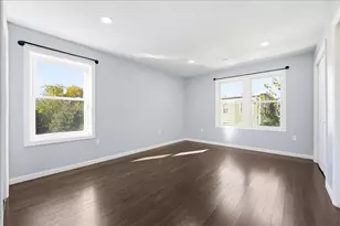 225 Freeman Ave, Jersey City, NJ 07306 - Photo 10