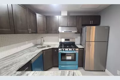 100 Griffith St #2L, Jersey City, NJ 07307 - Photo 4