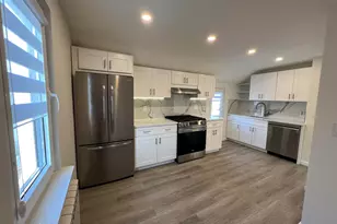 35 MacArthur Ave, Hasbrouck Heights, NJ 07604 - Photo 6