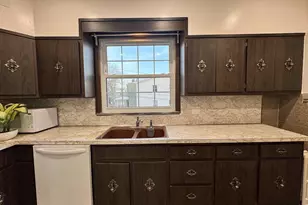 48 Jefferson Ave, Jersey City, NJ 07306 - Photo 4