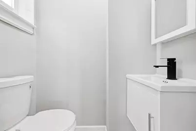 40 Bayview Ave #2, Jersey City, NJ 07305 - Photo 12