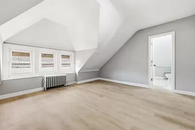 40 Bayview Ave #3, Jersey City, NJ 07305 - Photo 6