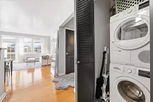 15 Freedom Way, Jersey City, NJ 07305 - Photo 16