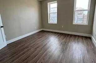 686 Bergen Ave, Jersey City, NJ 07306 - Photo 4