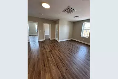 686 Bergen Ave #14, Jersey City, NJ 07306 - Photo 2