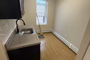 686 Bergen Ave, Jersey City, NJ 07306 - Photo 2