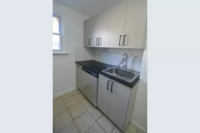 30 Yale Ave #1, Jersey City, NJ 07304 - Photo 4