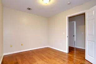 135 38th St, Union City, NJ 07087 - Photo 4