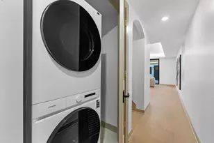 336 Randolph Ave, Jersey City, NJ 07304 - Photo 10