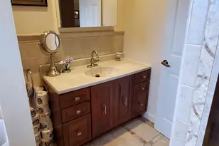 705 Mainsail Ln, Secaucus, NJ 07094 - Photo 20