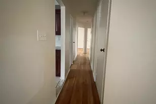 7 Country Village Ct, Bayonne, NJ 07002 - Photo 8