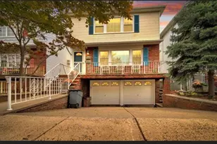 7 Country Village Ct, Bayonne, NJ 07002 - Photo 1
