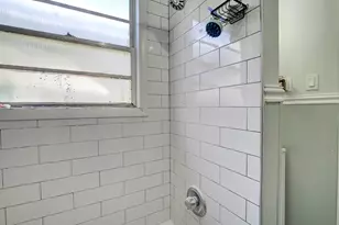 26 E 49th St, Bayonne, NJ 07002 - Photo 16