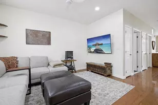 273 Roslyn Ct, West New York, NJ 07093 - Photo 12