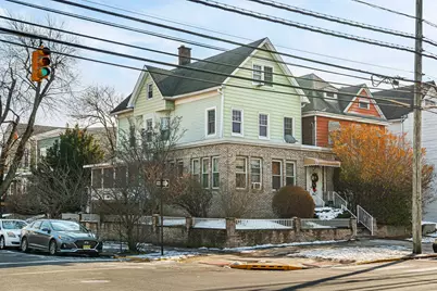 1074 Avenue C, Bayonne, NJ 07002 - Photo 2