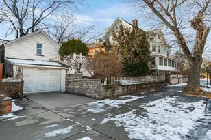 1074 Avenue C, Bayonne, NJ 07002 - Photo 20