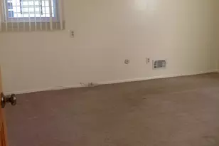 12 Packard St, Bayonne, NJ 07002 - Photo 2