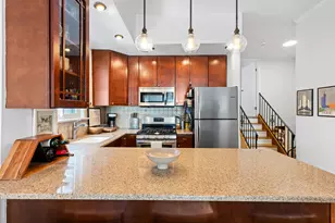 377 3rd St, Jersey City, NJ 07302 - Photo 2