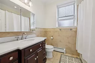 239 Desoto Pl, Cliffside Park, NJ 07010 - Photo 20