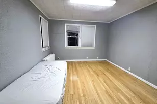 813 Montgomery St, Jersey City, NJ 07306 - Photo 2
